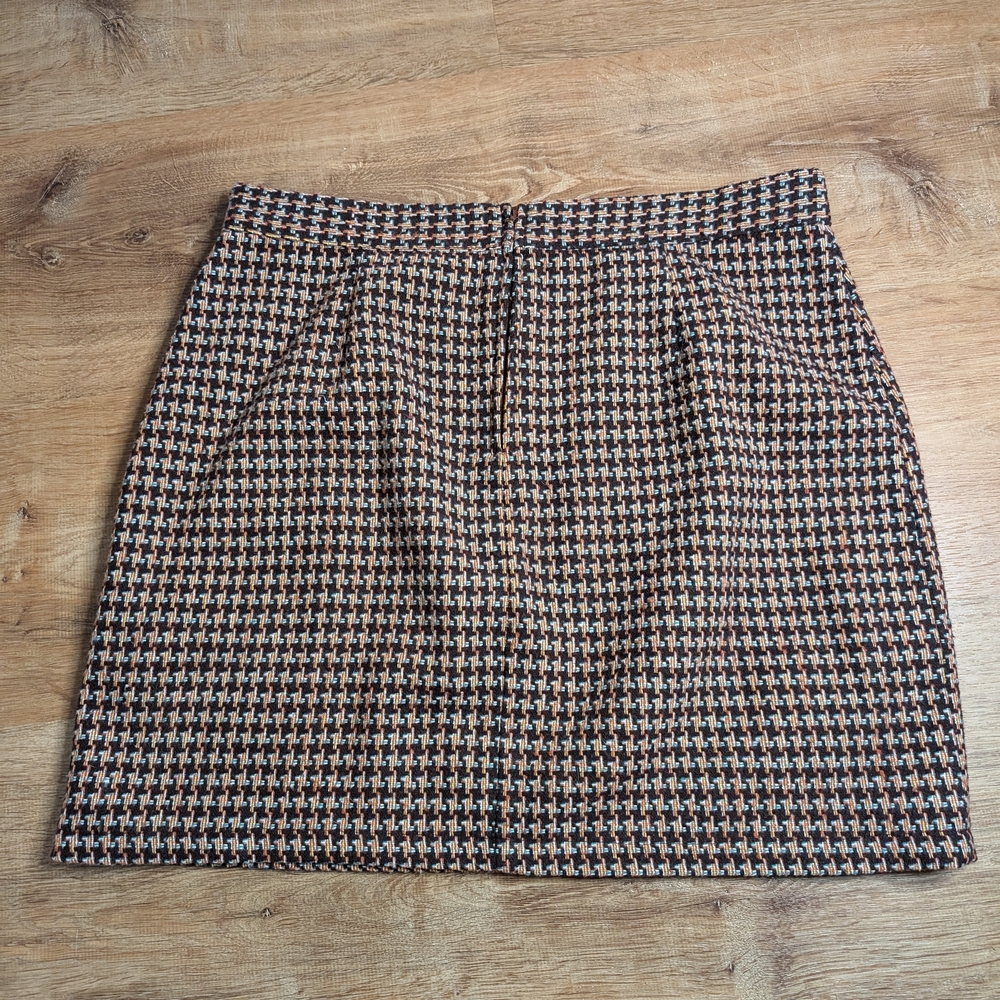 ModCloth Houndstooth Skirt in Brown And White